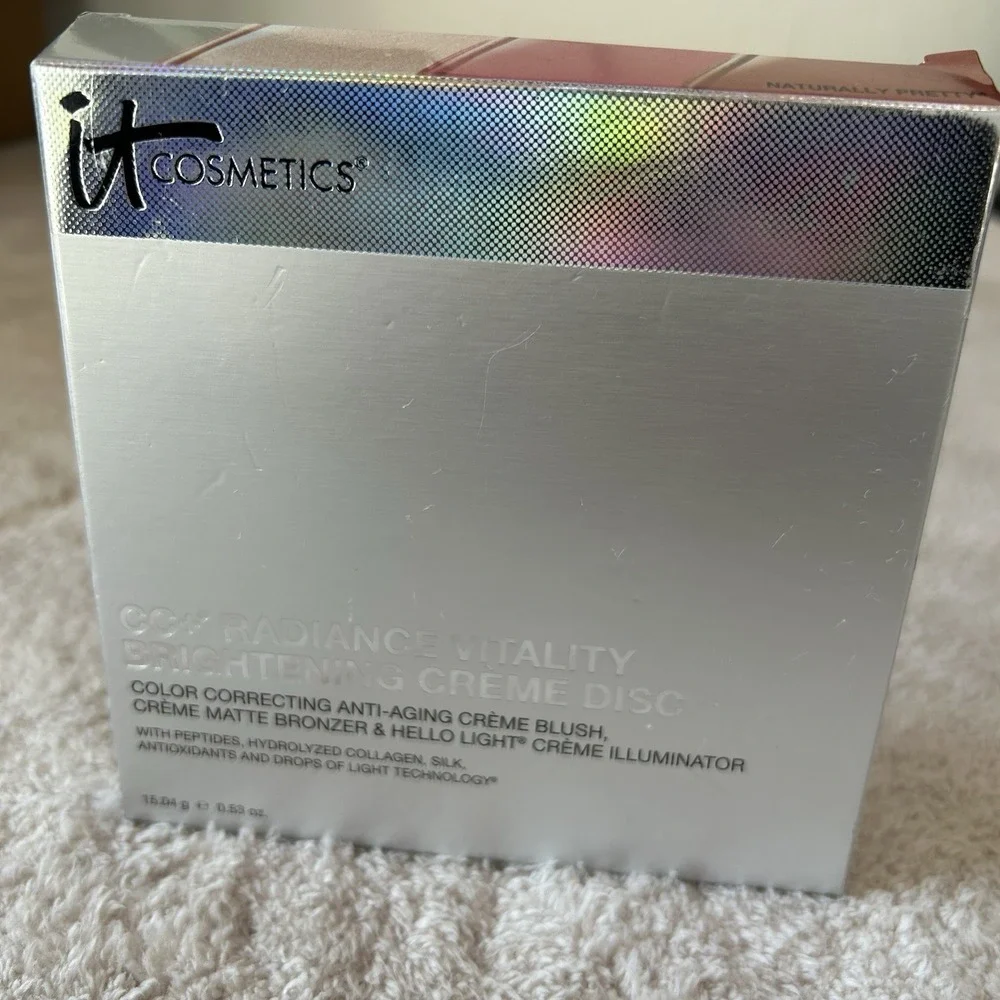 IT Cosmetics CC+ Radiance Vitality Brightening CREME Disc, Naturally Pretty, NEW